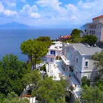 Amore Rentals - Villa Nina